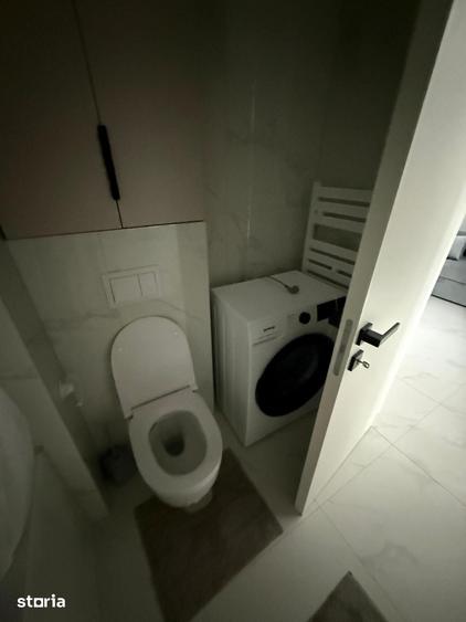 Intrare Obcini - Microapartament cu 2 camere semidecomandate. - 8