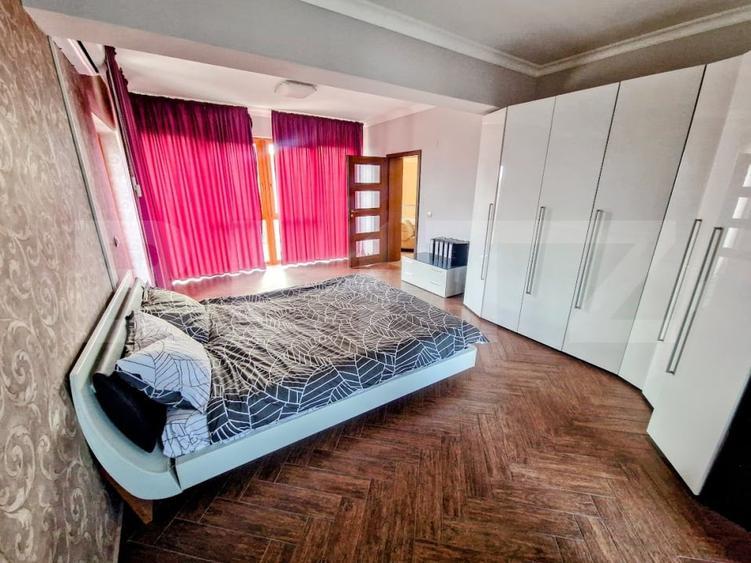 Casă individuală cu 5 camere cu Canalizare în Salca