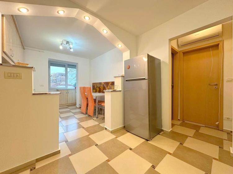 Apartament cu 2 camere decomandat, mobilat în Aradului