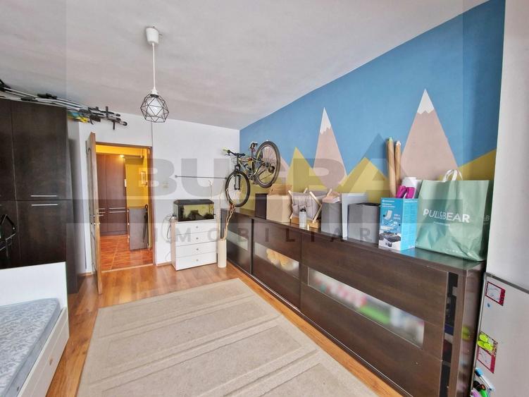 Apartament cu 3 camere decomandat în Zorilor