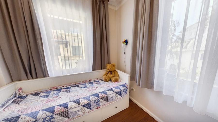 Casă individuală cu 6 camere cu Canalizare în Kiseleff