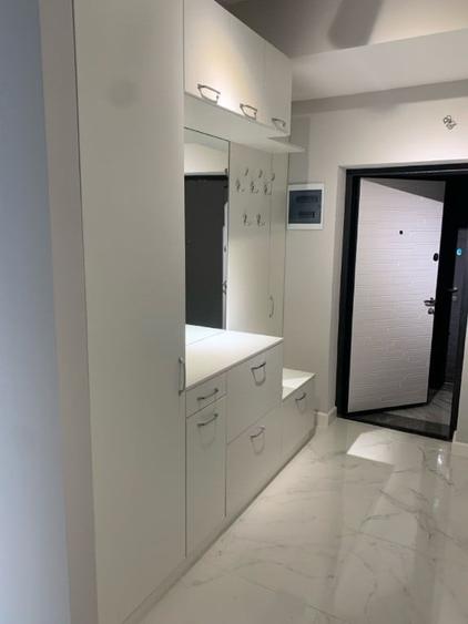 Apartament cu 2 camere decomandat în Eroii Revoluției
