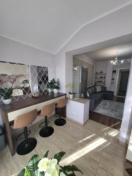 Apartament cu 2 camere semidecomandat în Dărmănești