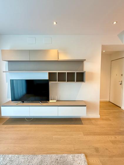 Apartament cu 3 camere semidecomandat în Aviației