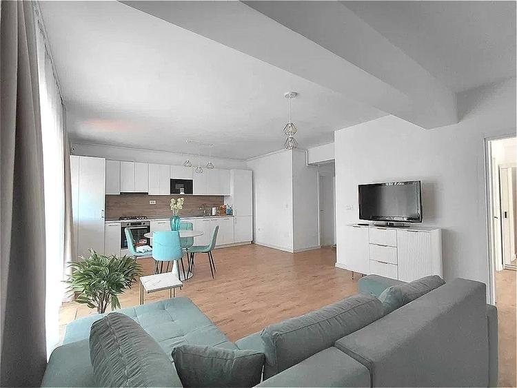 Apartament cu 3 camere decomandat, mobilat în Pipera