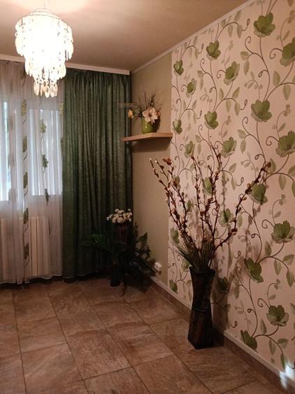 Apartament cu 3 camere în Tomis III