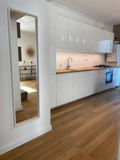 Apartament cu 3 camere decomandat, mobilat în Băneasa