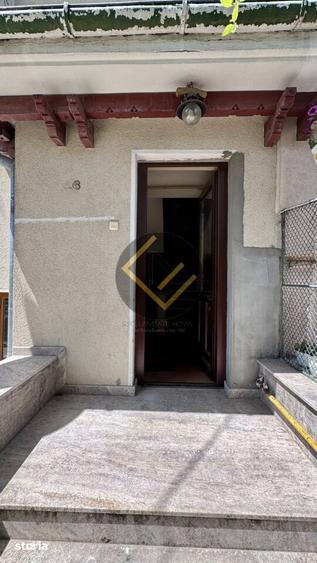 Casă cu 5 camere cu Teren 114 Mp în Vatra Luminoasă