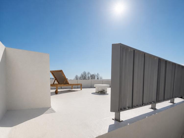 Duplex cu 4 camere cu Canalizare în Iancu Nicolae