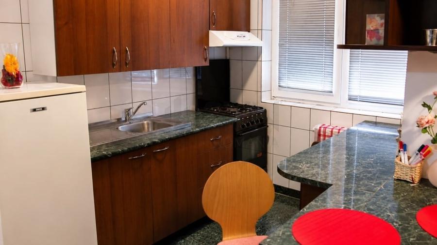 Apartament cu 2 camere decomandat în Colentina