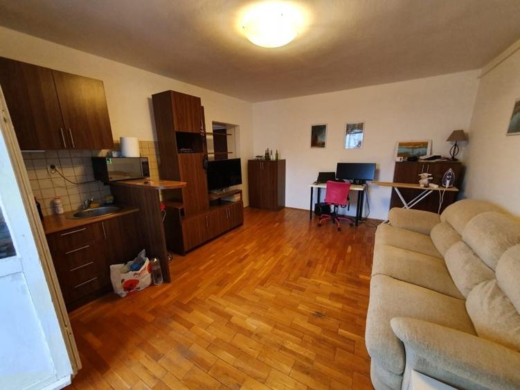 Garsonieră decomandată în Nerva Traian — fotografia 3