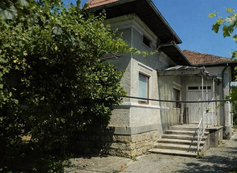 Casă cu 3 camere cu Canalizare în Jiblea Veche