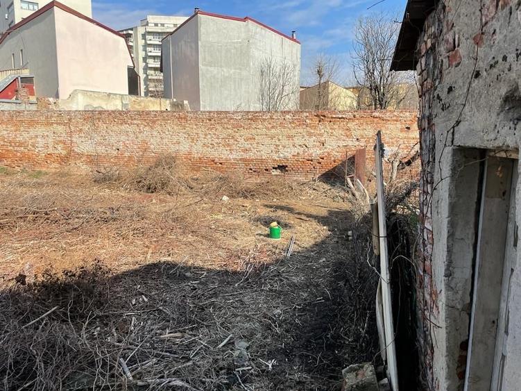 Teren Construcții intravilan de 407 mp, în 13 Septembrie