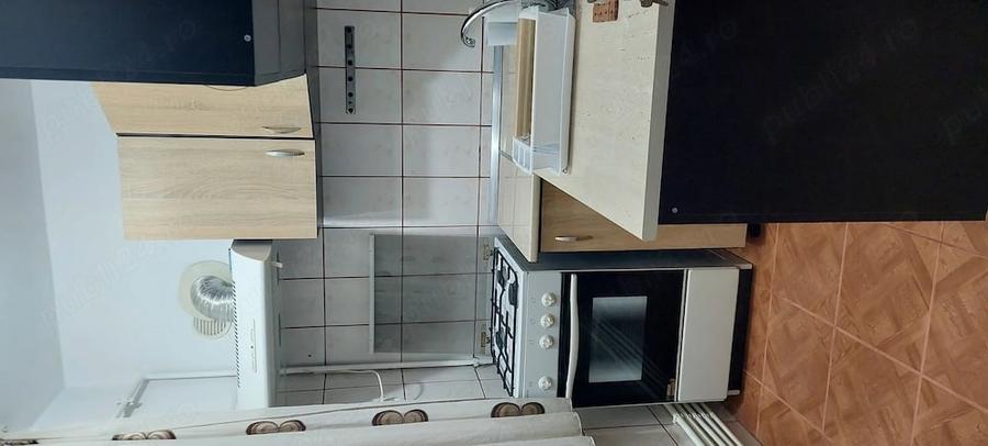 Garsonieră decomandată în Central