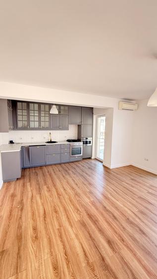 Apartament cu 3 camere decomandat în Vest