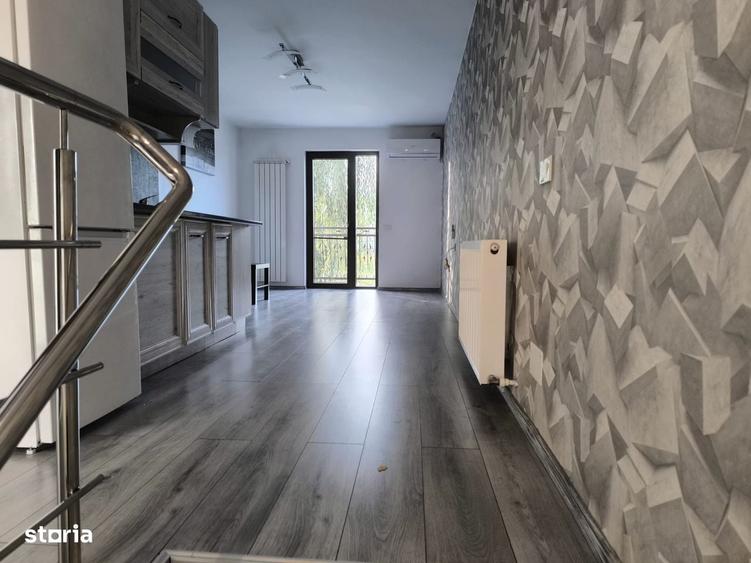 Casă cu 4 camere cu Teren 250 Mp în Central