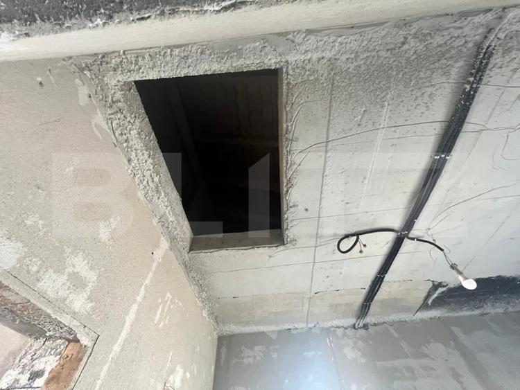 Casă individuală cu 5 camere cu Canalizare în Malu Mare