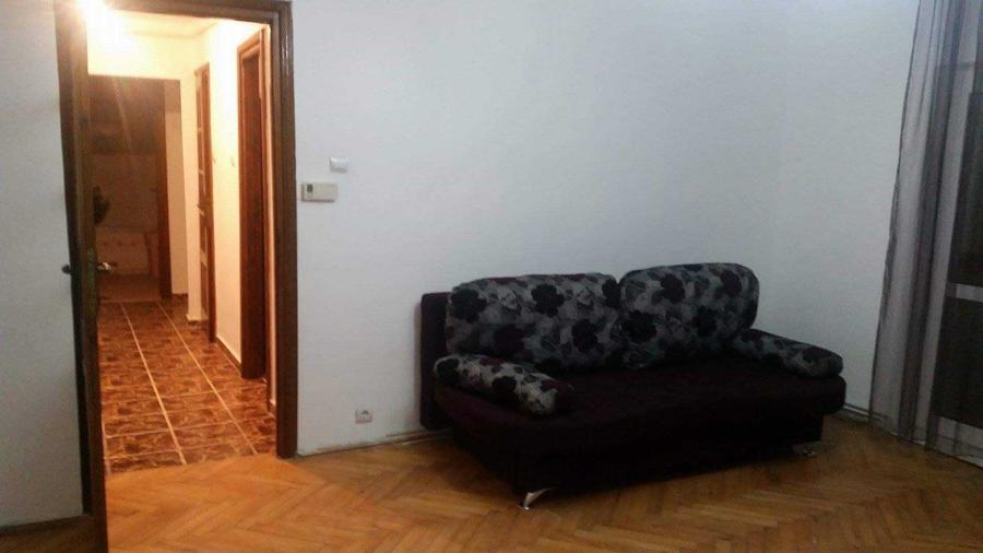 Apartament cu 2 camere decomandat în Bucovina