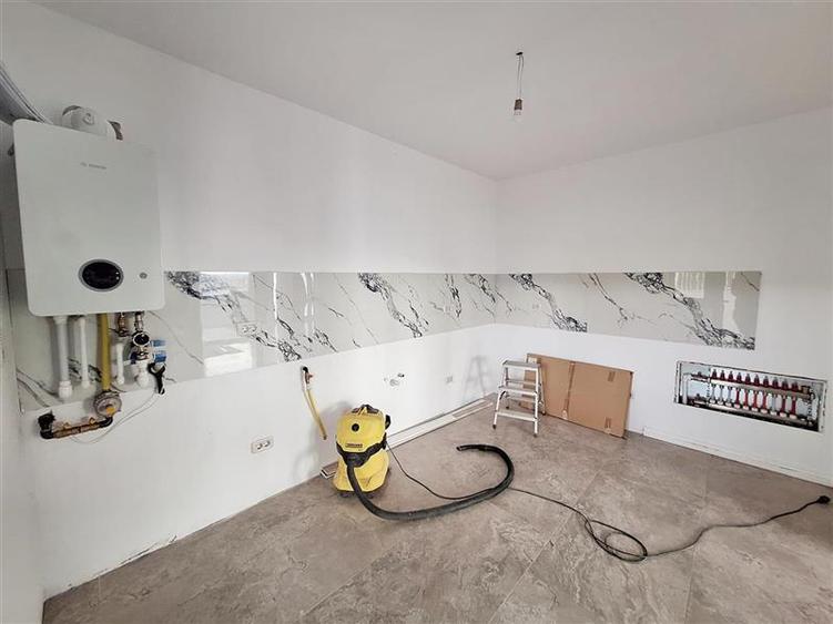 Casă cu 3 camere cu Teren 325 Mp în 9 Mai