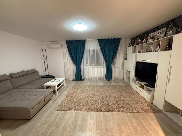 Casă cu 4 camere în Rahova