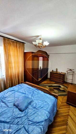 Apartament cu 3 camere, mobilat în Precista