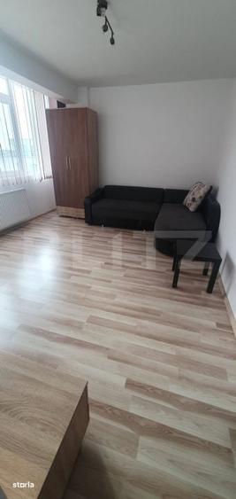 Garsonieră decomandată în Ipotești