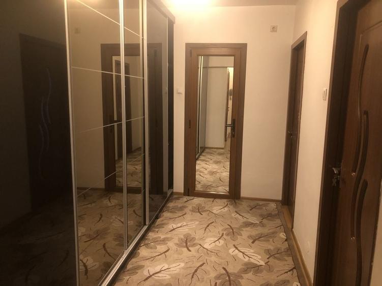 Inchiriez apartament cu 3 camere in pacurari - 16