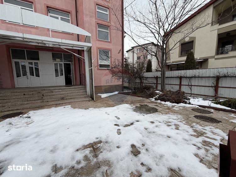 Spațiu comercial, de 1,200 mp, în Ultracentral