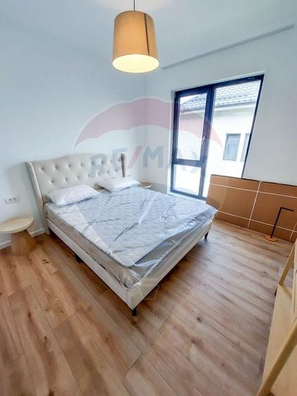 Apartament cu 3 camere, mobilat în Tunari
