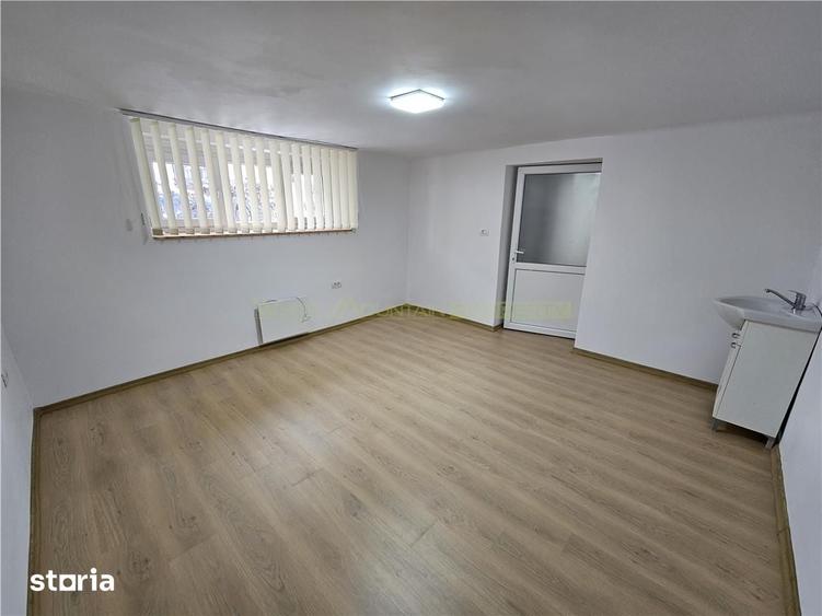 Spațiu comercial, de 80 mp, în 13 Decembrie