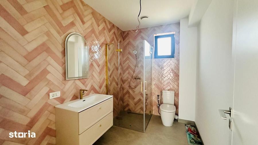 Casă cu 5 camere cu Teren 480 Mp în Mogoșoaia