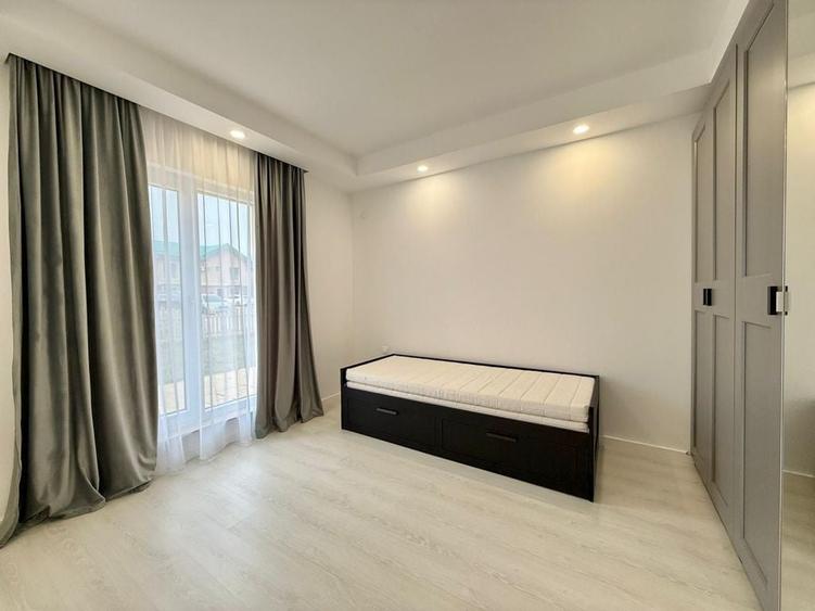 Apartament cu 3 camere decomandat în Ștefăneștii de Jos