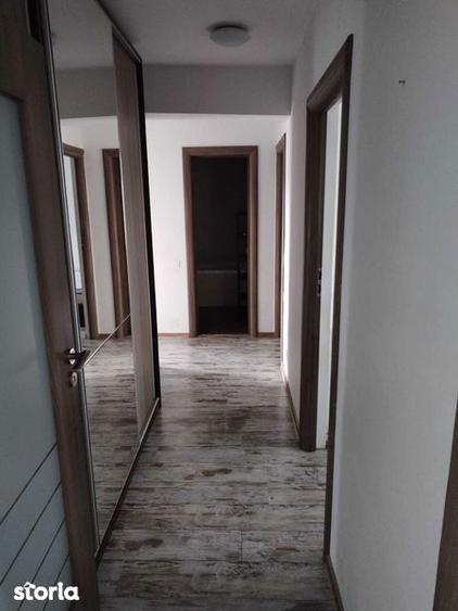 Apartament cu 4 camere în Centrul Vechi