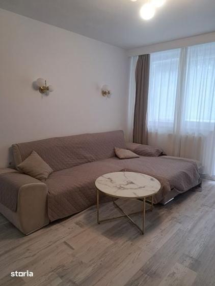 Apartament cu 2 camere decomandat în Ștrand