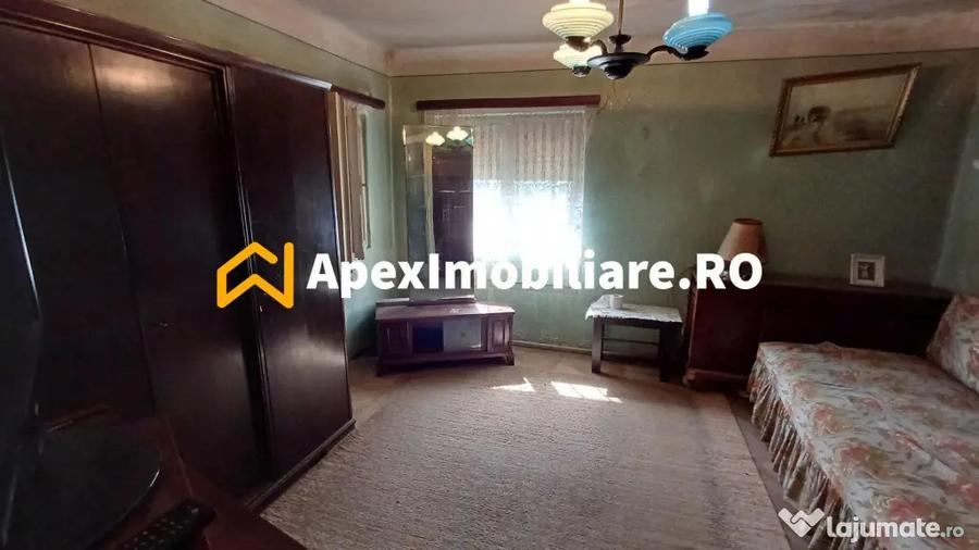 Casă cu 2 camere cu Teren 170 Mp în Petricani