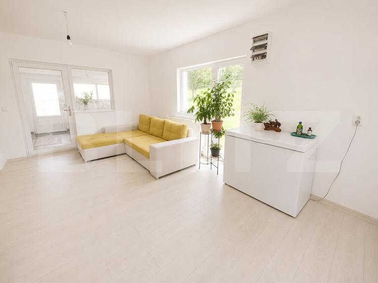 Casă individuală cu 4 camere cu Teren 1458 Mp în Pucioasa