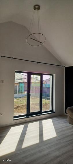 Casă cu 4 camere cu Teren 500 Mp în Tărtășești