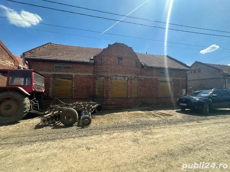 Casă cu 3 camere în Lugoj