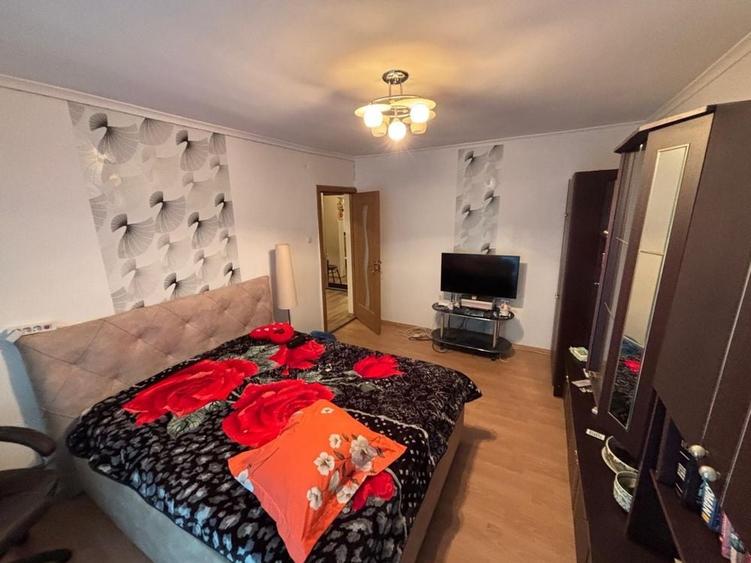 Apartament cu 2 camere decomandat în Gilău