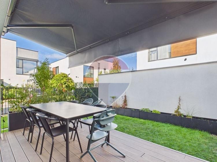 Duplex cu 4 camere cu Teren 202 Mp în Central