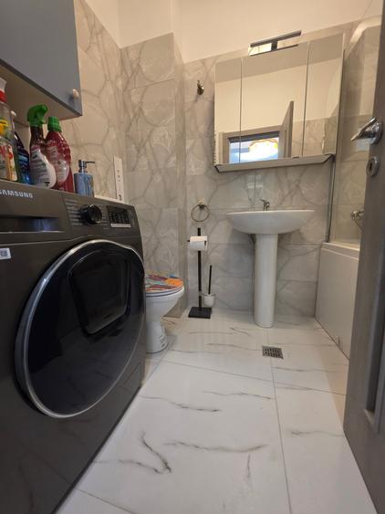 Apartament cu 2 camere semidecomandat în Militari