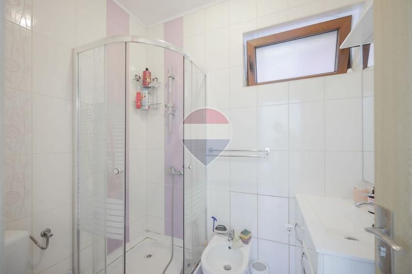 Duplex cu 4 camere cu Teren 252 Mp în Sântandrei