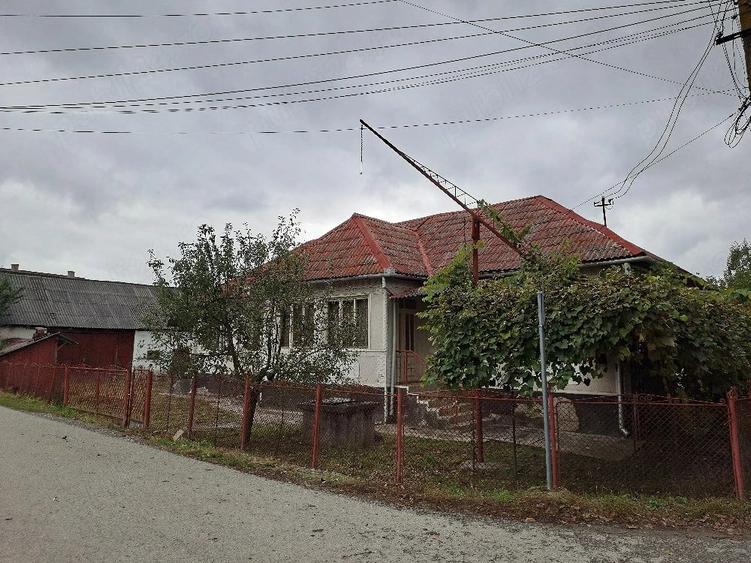 Casă cu 3 camere cu Teren 600 Mp în Mocod