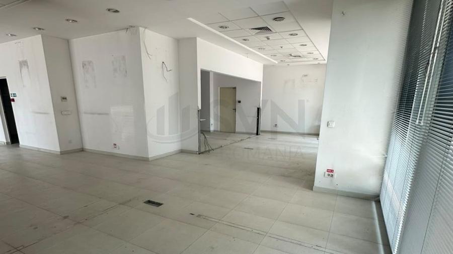 Spațiu comercial, de 152 mp, în Central