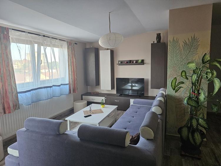 Apartament cu 2 camere decomandat în Bârzești