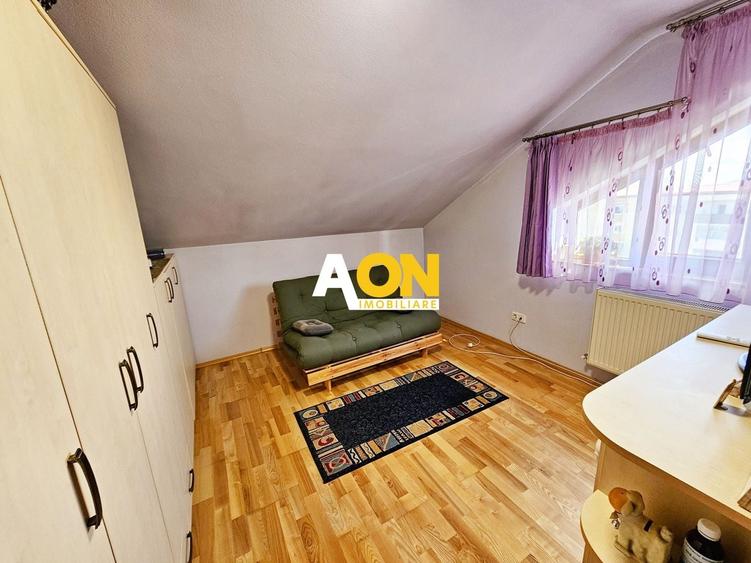 Apartament cu 3 camere decomandat, mobilat în Cetate