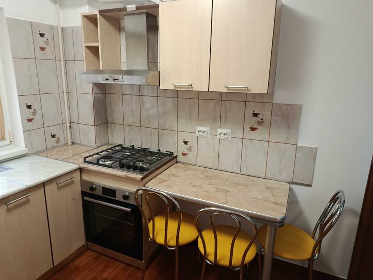 Apartament cu 3 camere decomandat în Turda