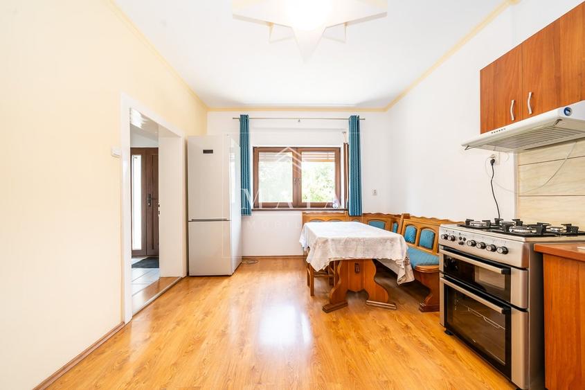Casă individuală cu 3 camere cu Garaj în Trei Stejari