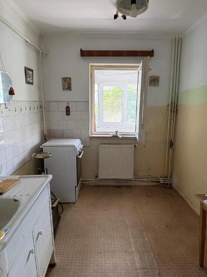 Apartament cu 2 camere decomandat în Est
