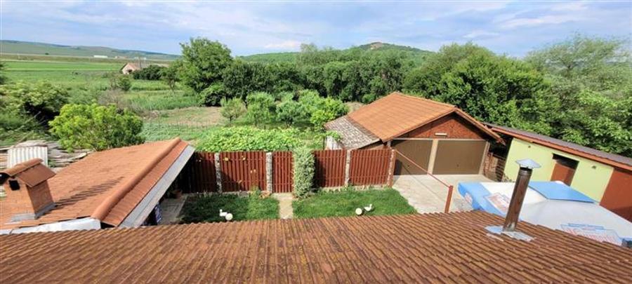 Casă individuală cu 8 camere cu Canalizare în Apoldu de Jos